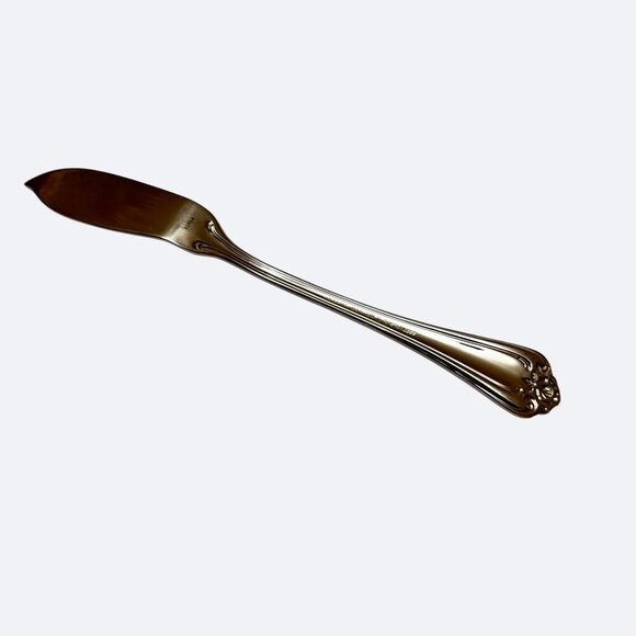 Reed & Barton Roseland Butter Knife Spreader Stainless Steel Rose Flower Korea 7 - Picture 2 of 5